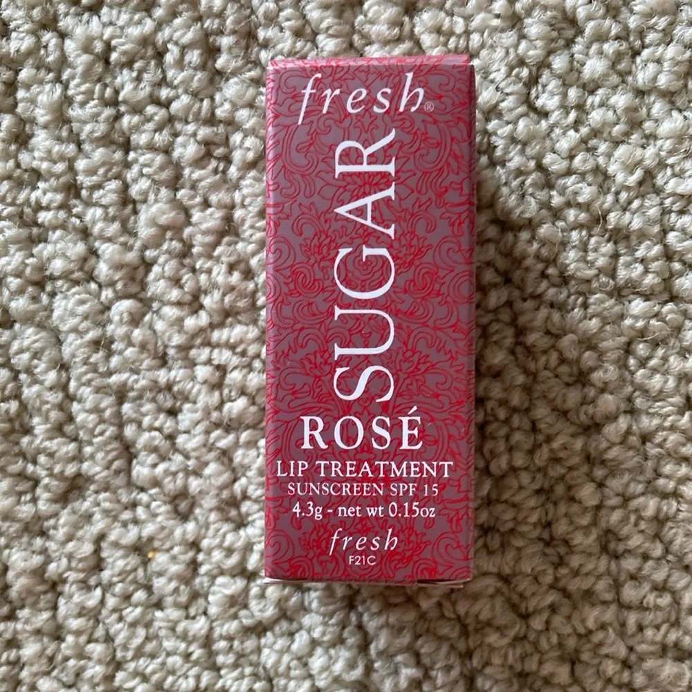Fresh Sugar Lip Treatment in Rose Full Size 0.15 oz Tinted Balm Lipstick NIB